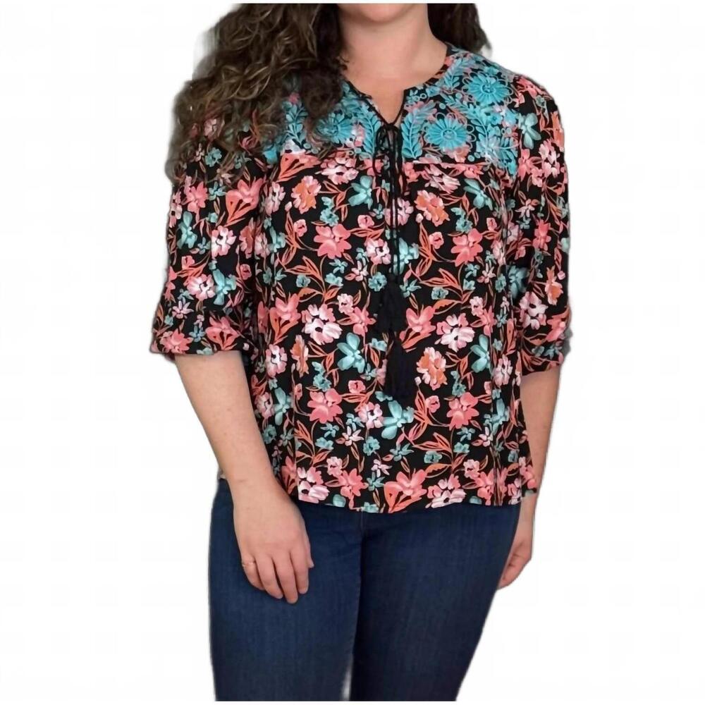 NEW ANDREE BY UNIT fields top in turquoise floral